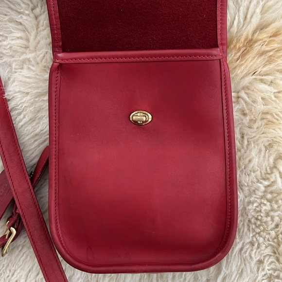 Vintage Coach Red Leather Side Pack 9978 - Picture 11 of 13